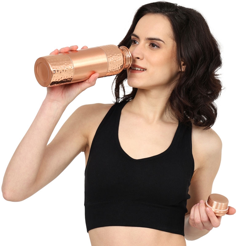 Pure Copper Water Bottle for 1000 Ml Hammered and Plain Pattern