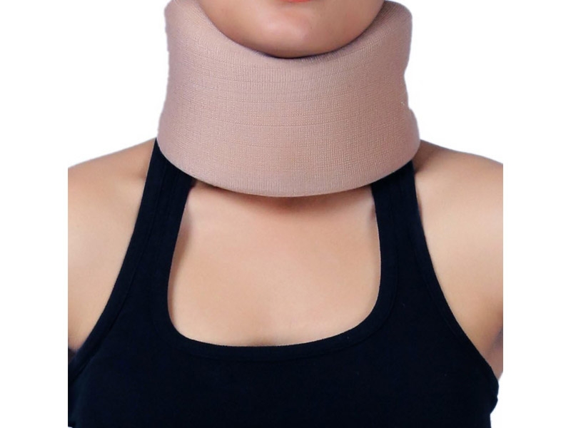 Adjustable Soft Full Foam Cervical Collar Neck Brace Reduces Pressure From the Spine Medium Size