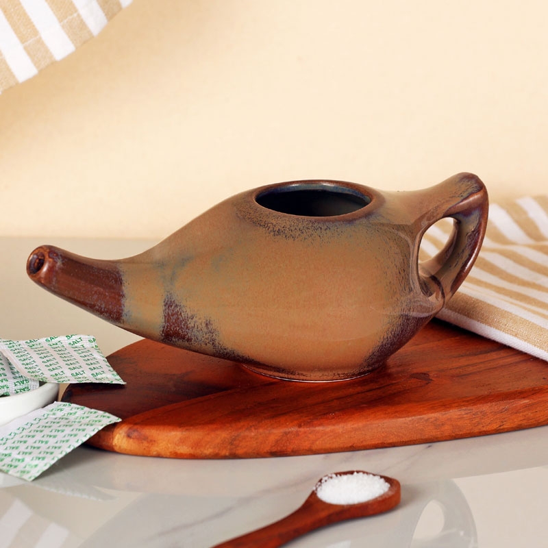 Ceramic Neti Pot with 2 Silicone Nozzle Tip 225 Ml Capacity Chocolate